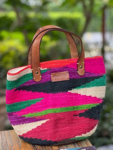 Shigra-Handtaschen | Nachhaltige Kunst aus Ecuador für moderne Frauen